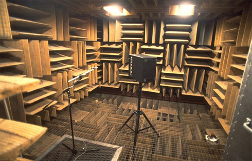 Anechoic Chamber tại Orfield Laboratories.